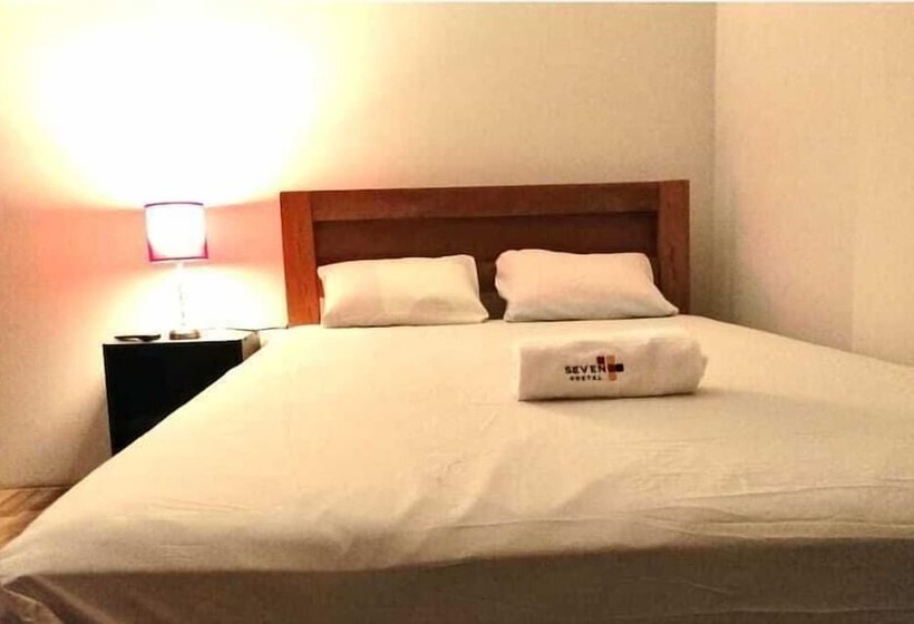 Hostal Seven