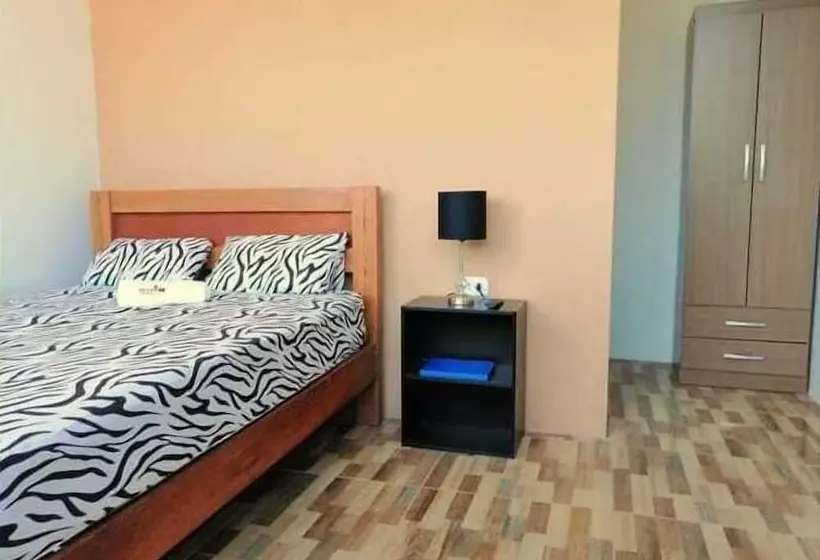 Hostal Seven