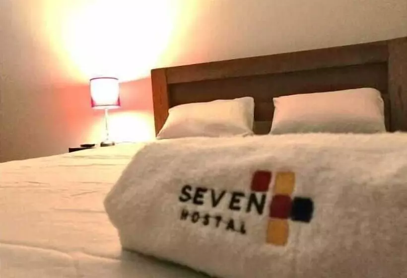 Hostal Seven