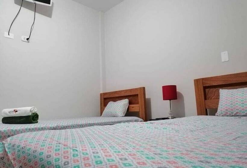 Hostal Seven