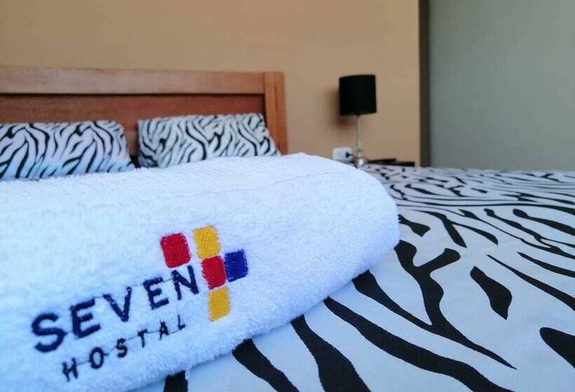 Hostal Seven