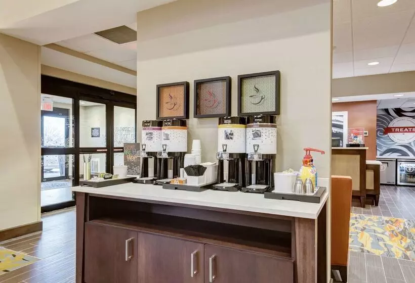 ホテル Hampton Inn