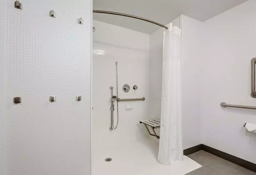 ホテル Hampton Inn
