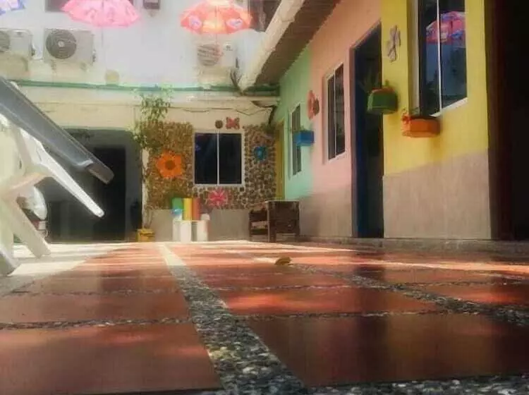 Hotelli House Marfito Airport