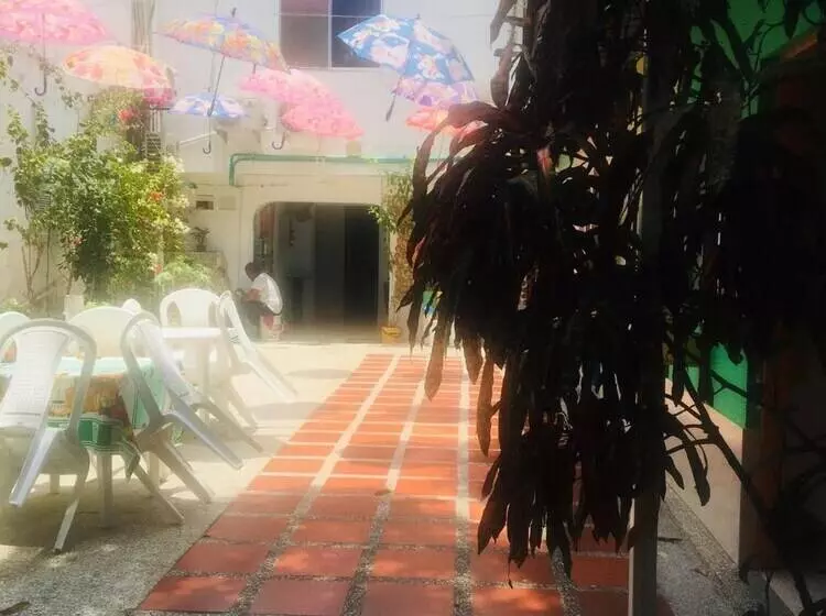 Hotelli House Marfito Airport