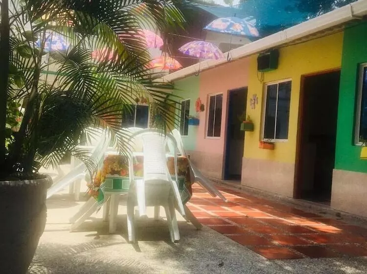 Hotelli House Marfito Airport