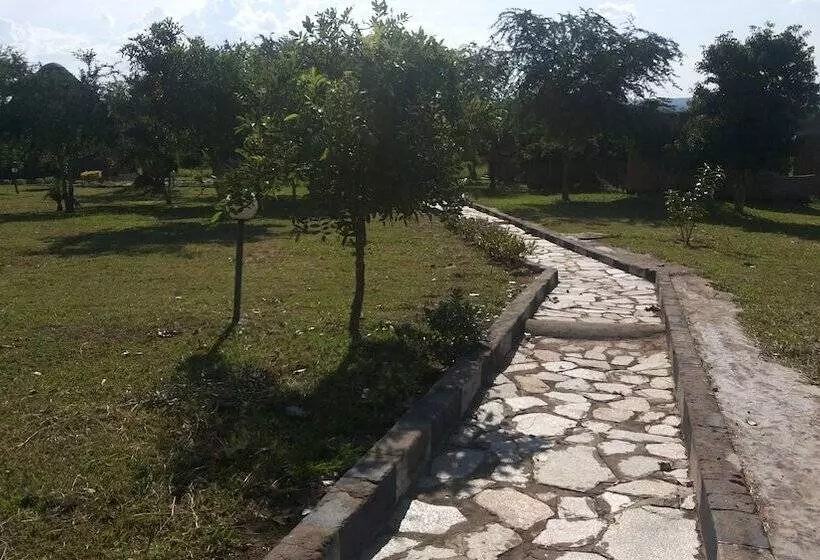 هتل Parkside Safari Lodge