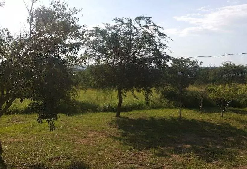 هتل Parkside Safari Lodge