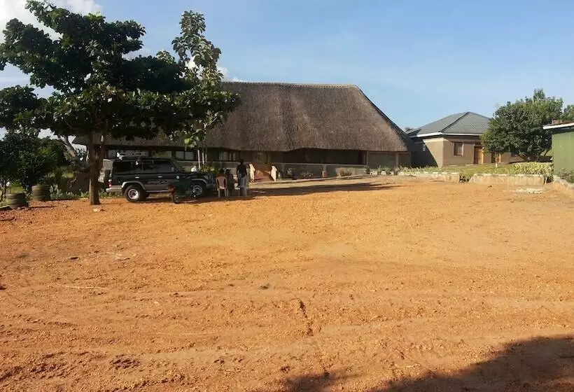 هتل Parkside Safari Lodge