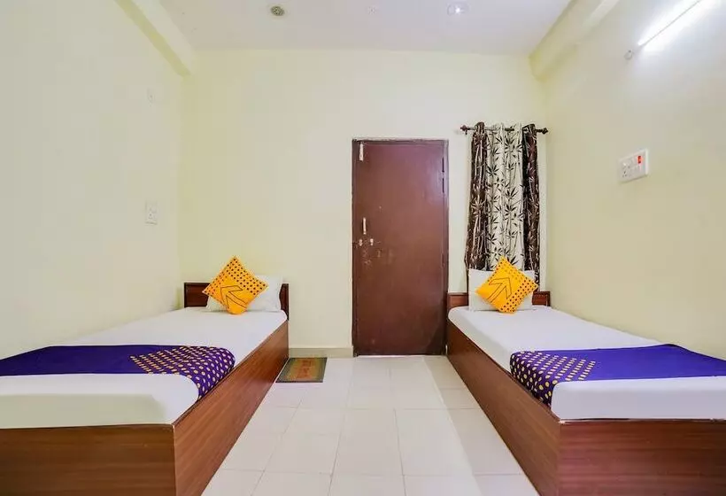 ホテル Spot On 45291 Bharat Lodge