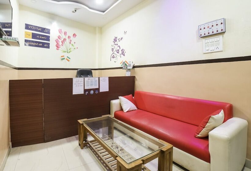 فندق Spot On 45291 Bharat Lodge