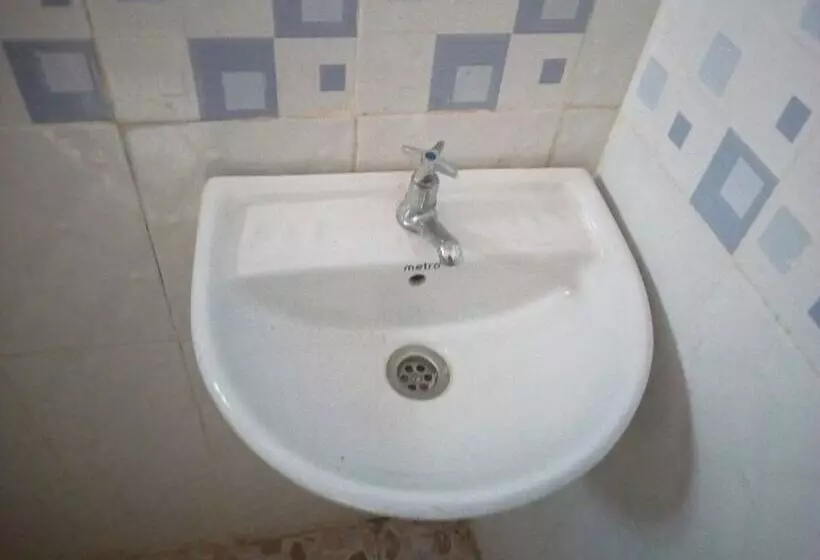 هتل Wambuku