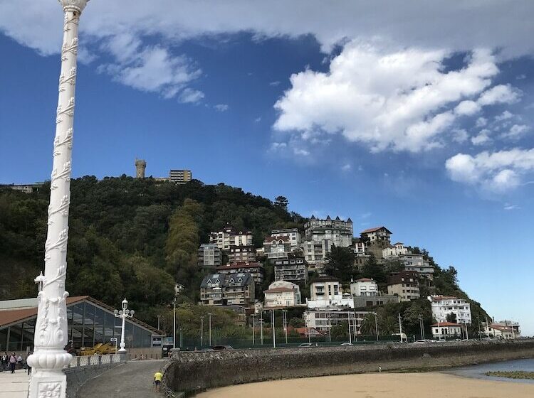 هتل Wecamp San Sebastian