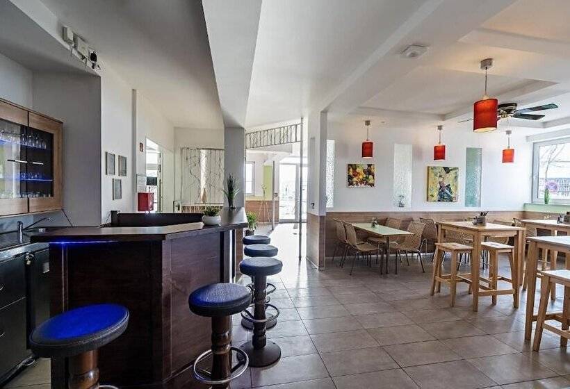 Ihs Hotels Sleep Inn Landshut Altdorf