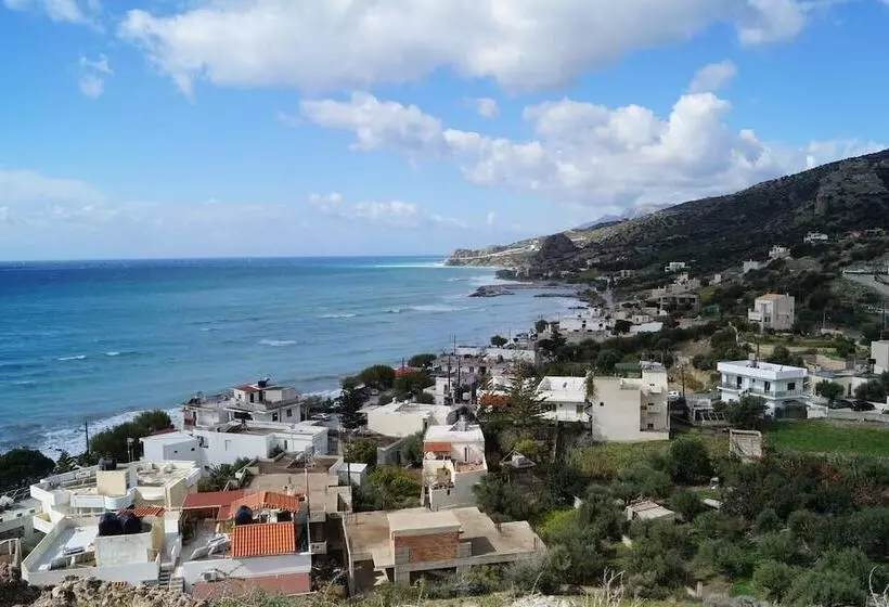 ペンション Jason Rooms & Studios