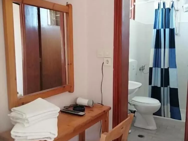 ペンション Jason Rooms & Studios