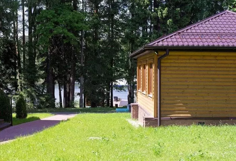 リゾートホテル Flora Park Country Club