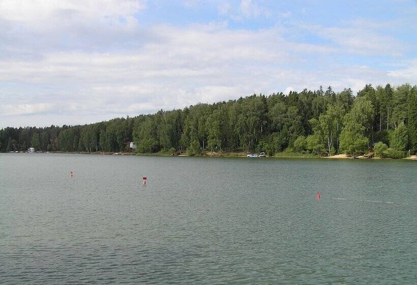 渡假胜地 Flora Park Country Club