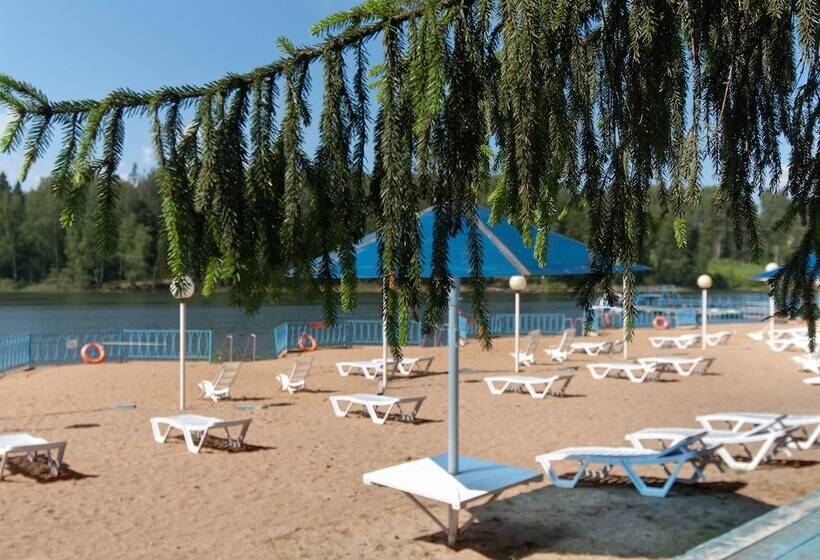 渡假胜地 Flora Park Country Club