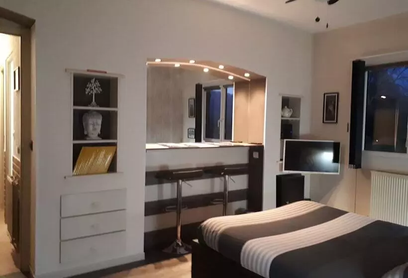 住宿加早餐 La Longère Des Nuits De Varenne