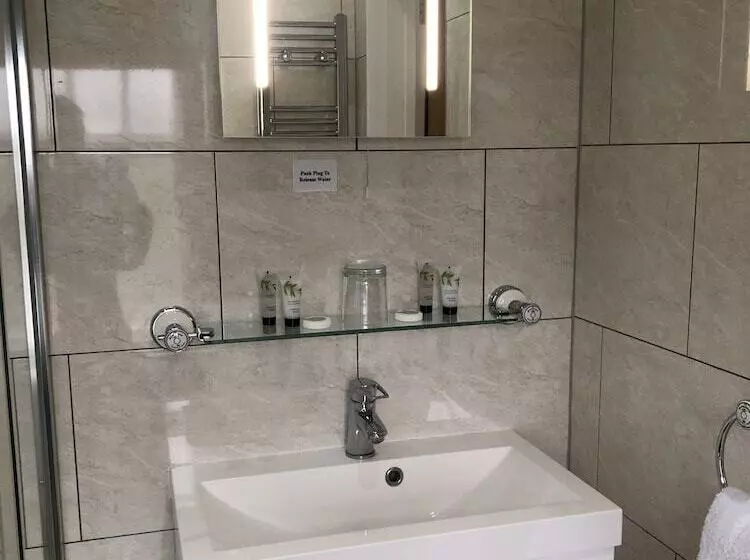 مبيت وإفطار Queen Phillippa