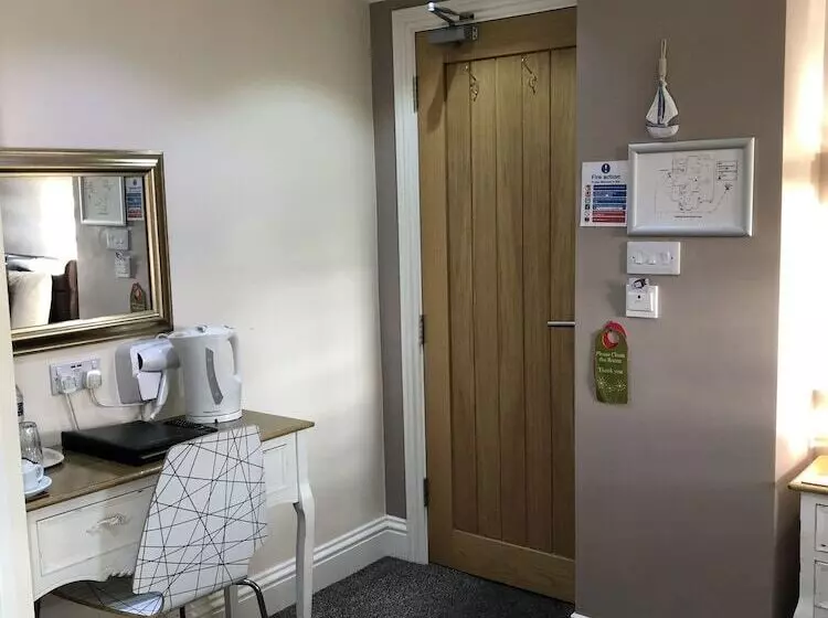 مبيت وإفطار Queen Phillippa