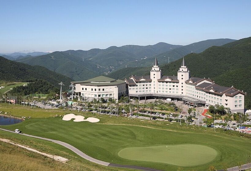 High1 Palace Hotel & Cc