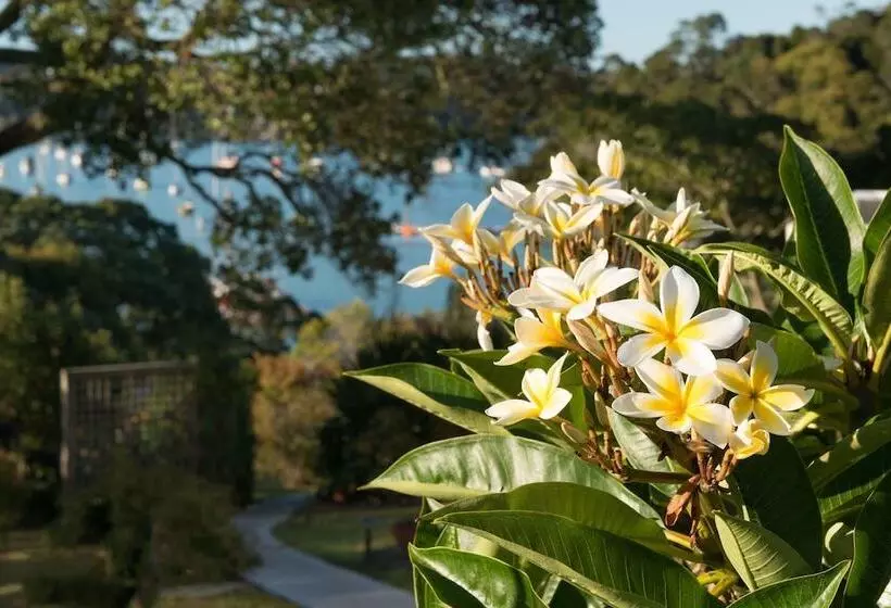 호텔 Arcadia Lodge Russell