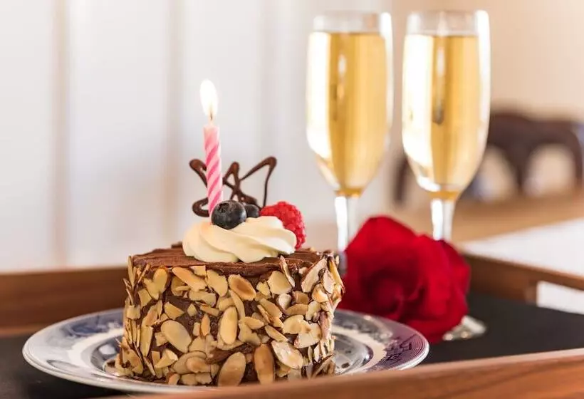 호텔 Arcadia Lodge Russell