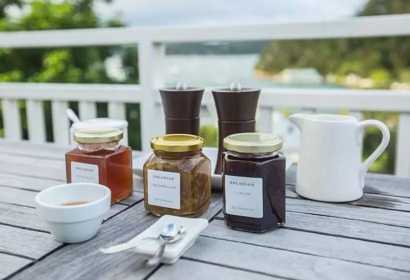 호텔 Arcadia Lodge Russell