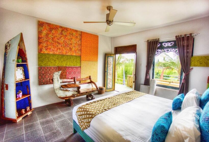 Отель Floating Leaf Eco Luxury Retreat