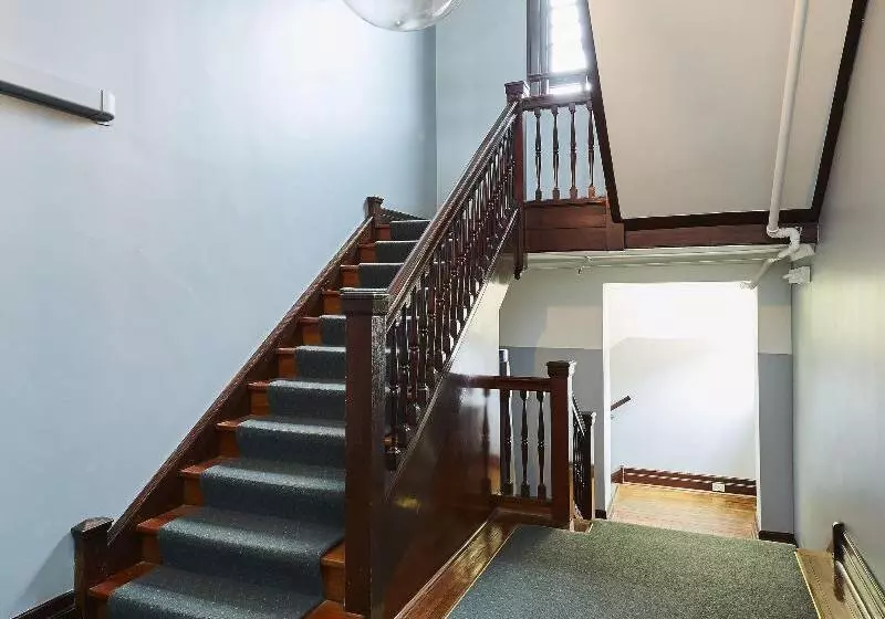 Bridgeview Hotel Willoughby