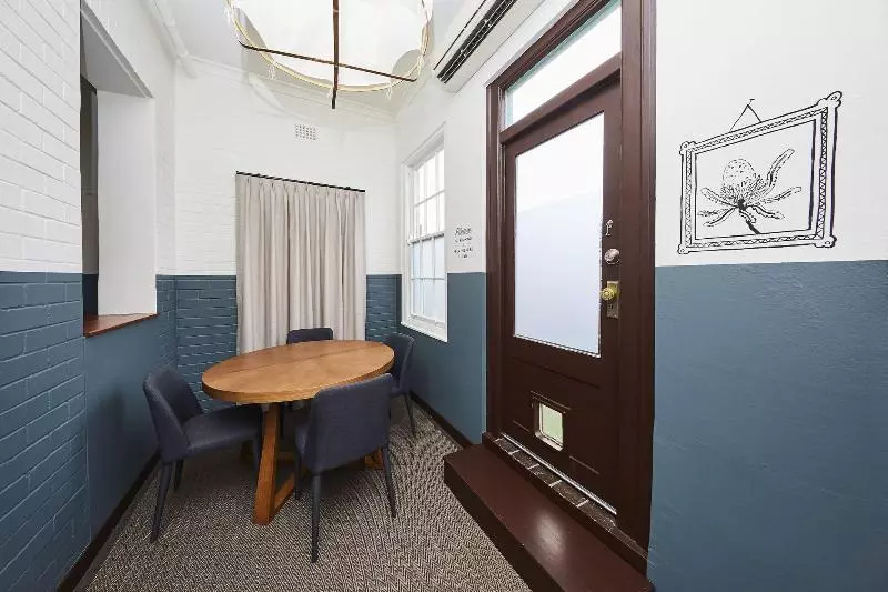 Bridgeview Hotel Willoughby