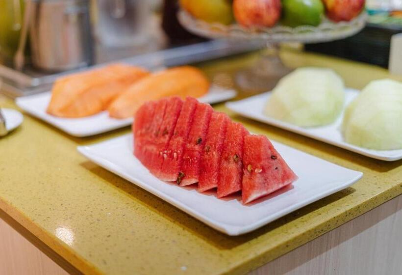 Отель Caiua Lago Umuarama