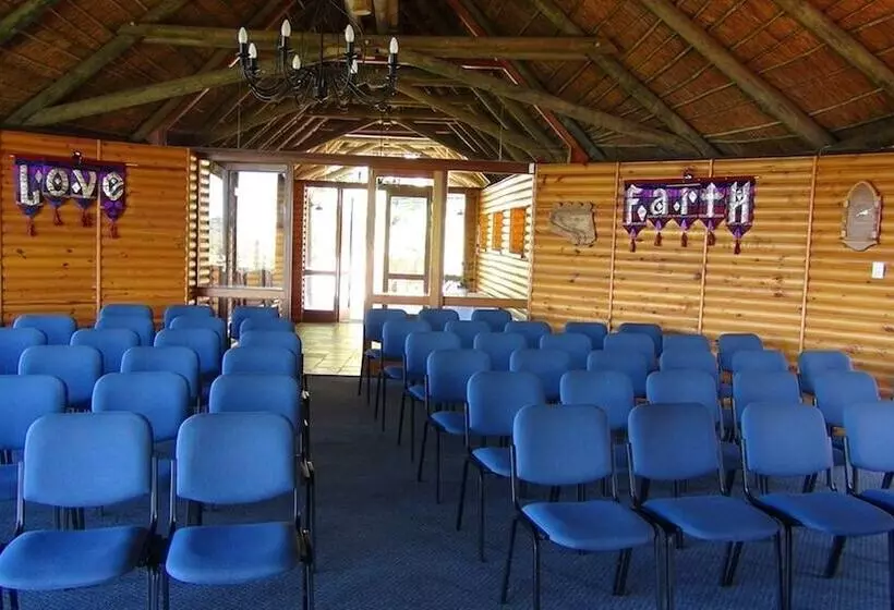 هتل Carmel Guest Farm