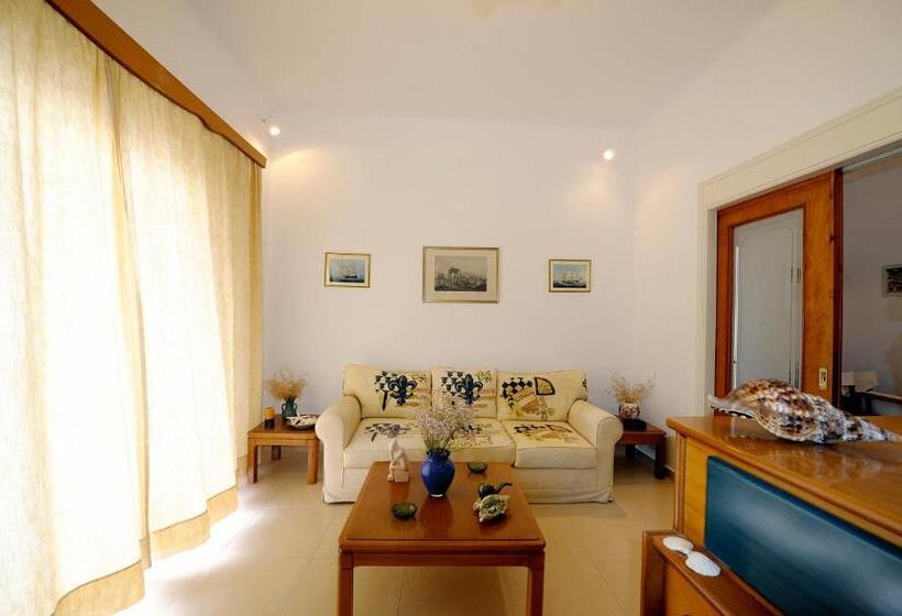 בית מלון כפרי Corali