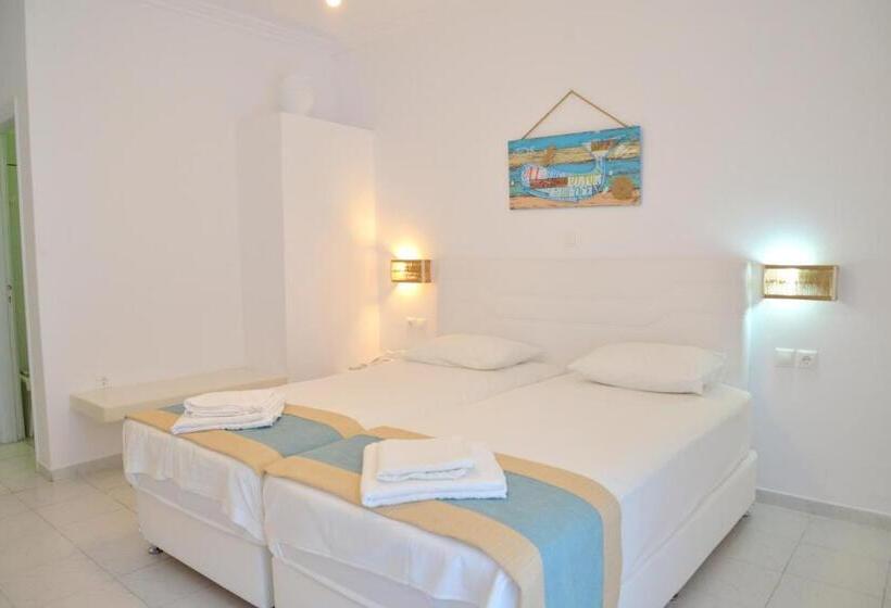 בית מלון כפרי Corali