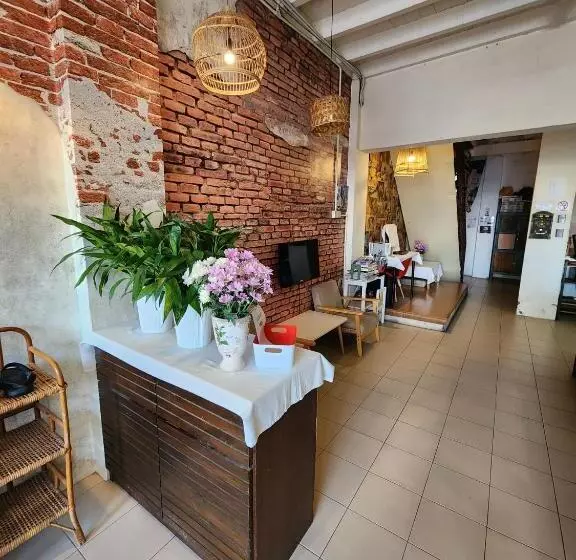 Szálloda Dou Houz   Hostel