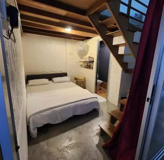 Szálloda Dou Houz   Hostel