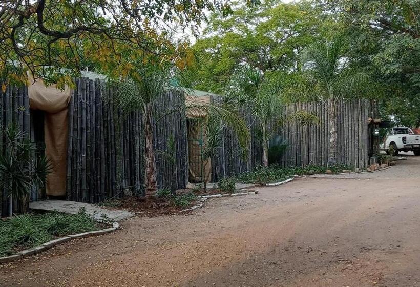 בית מלון כפרי Limpopo Lodge