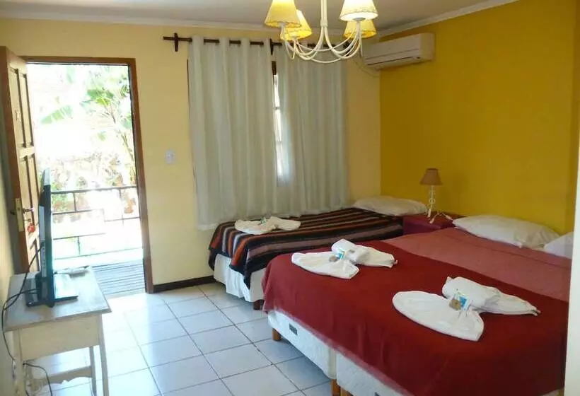 Отель Passaros Suite