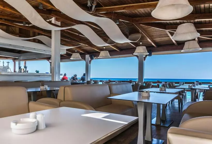 酒店 Porto Greco Village Beach