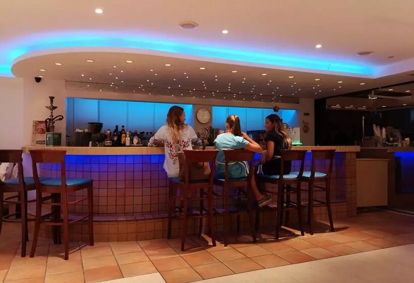 酒店 Porto Greco Village Beach