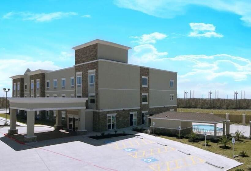 Отель Quality Inn & Suites Victoria East