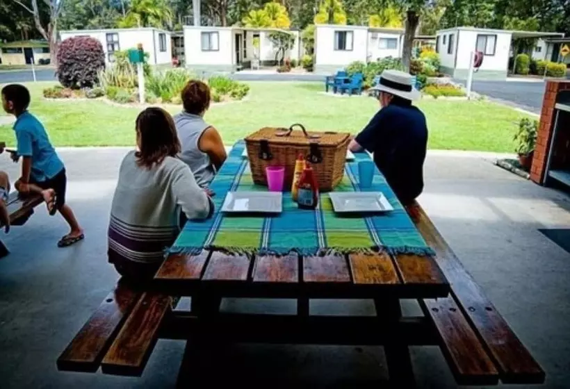 Отель Reflections Coffs Harbour   Holiday Park