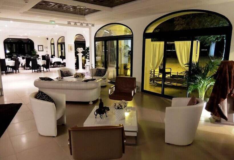 ホテル Restaurant Du Parc En Bord De Rivière