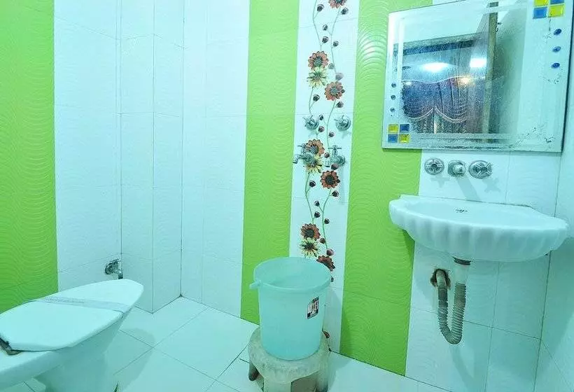 호텔 Roma Deluxe New Delhi Railway Station