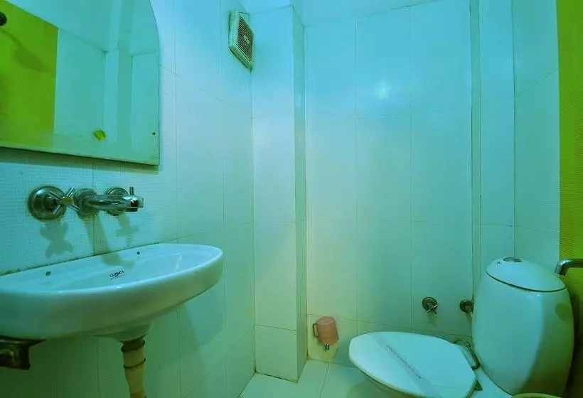 호텔 Roma Deluxe New Delhi Railway Station