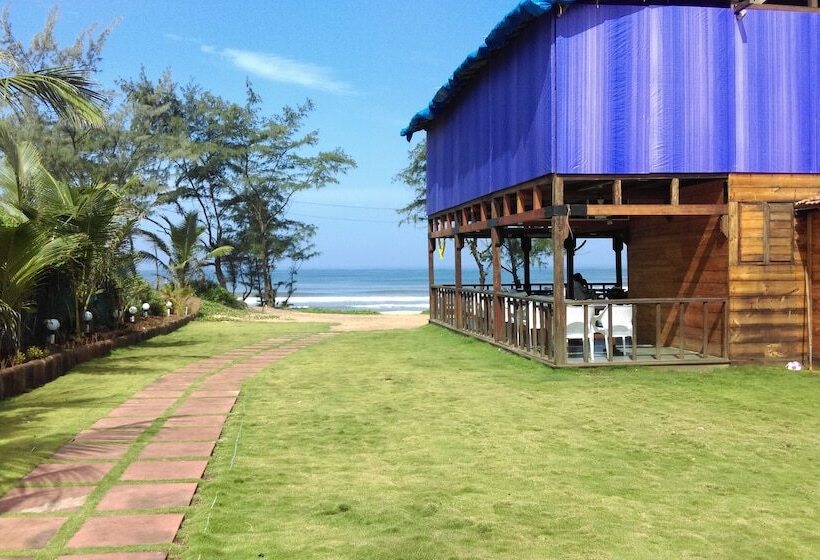 فندق Shining Sand Beach