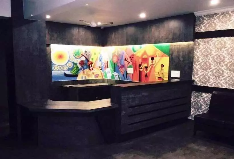 Hotel Shining Sand Beach